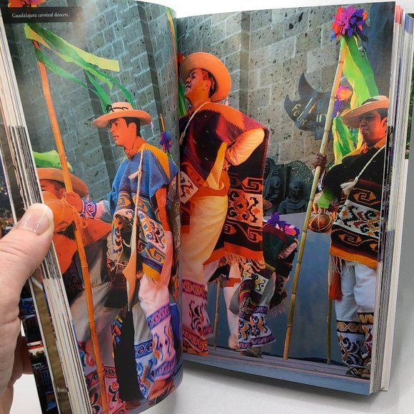 Insight Guide to Mexico | Book - Picture 6 of 8